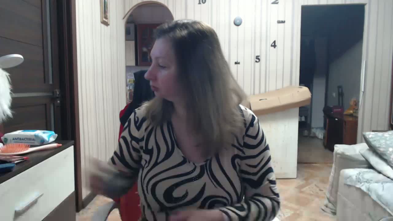 BustyBlondy Adult Chat October 30, 2026