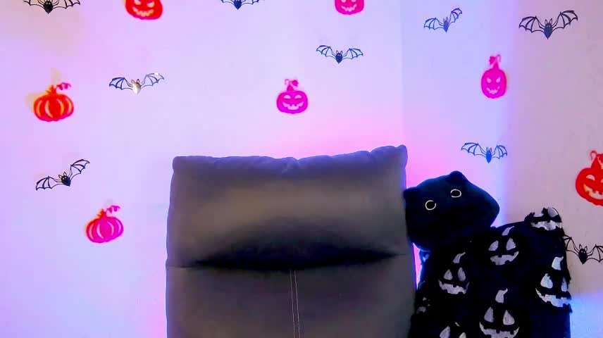 BellaVelure6767 Adult Chat October 30, 2026